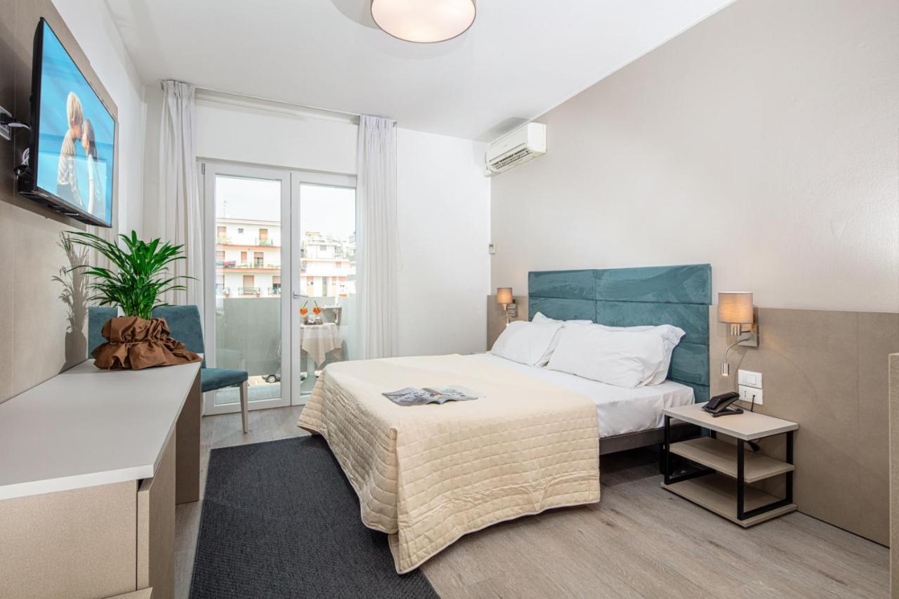 Hotel Pigalle Lido di Jesolo Eksteriør bilde