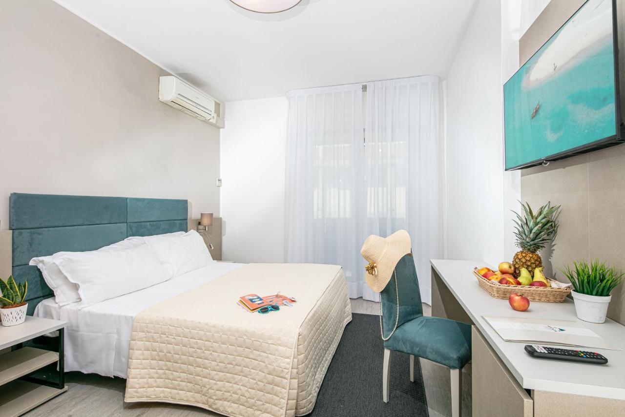 Hotel Pigalle Lido di Jesolo Eksteriør bilde