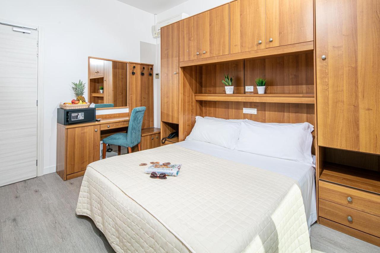 Hotel Pigalle Lido di Jesolo Eksteriør bilde