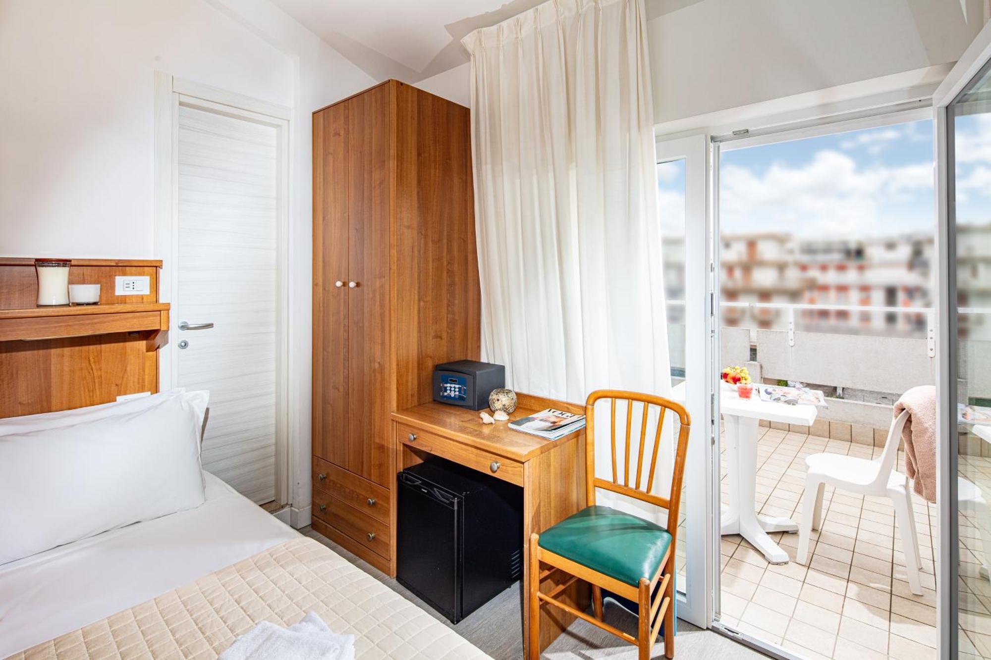 Hotel Pigalle Lido di Jesolo Eksteriør bilde