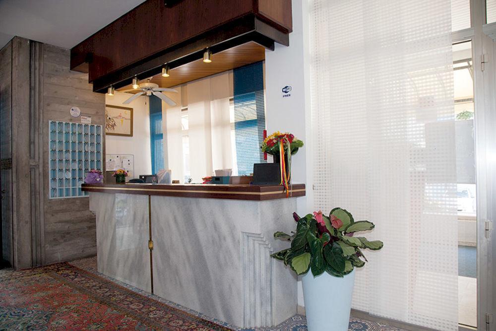 Hotel Pigalle Lido di Jesolo Eksteriør bilde