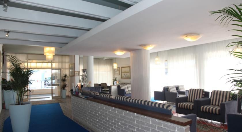 Hotel Pigalle Lido di Jesolo Eksteriør bilde